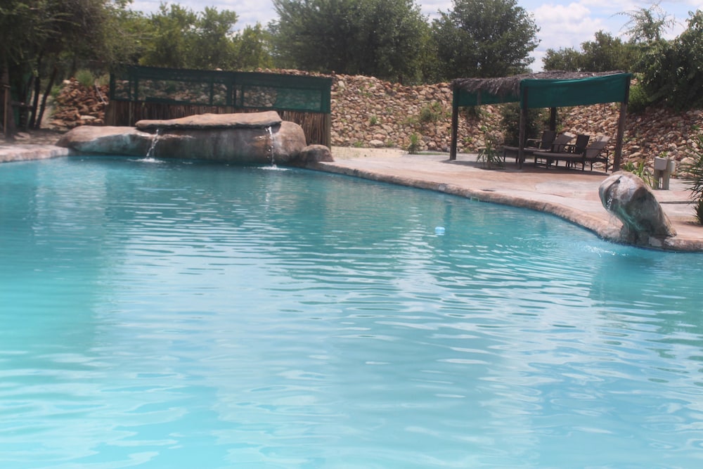Pelican Lodge and Camping