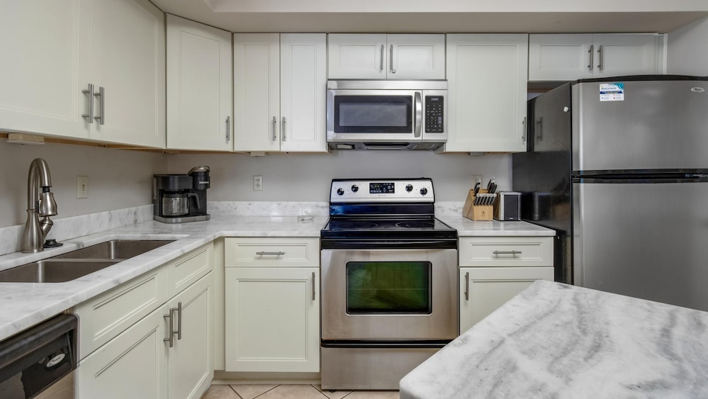 Bluewater #501 by Southern Vacation Rentals
