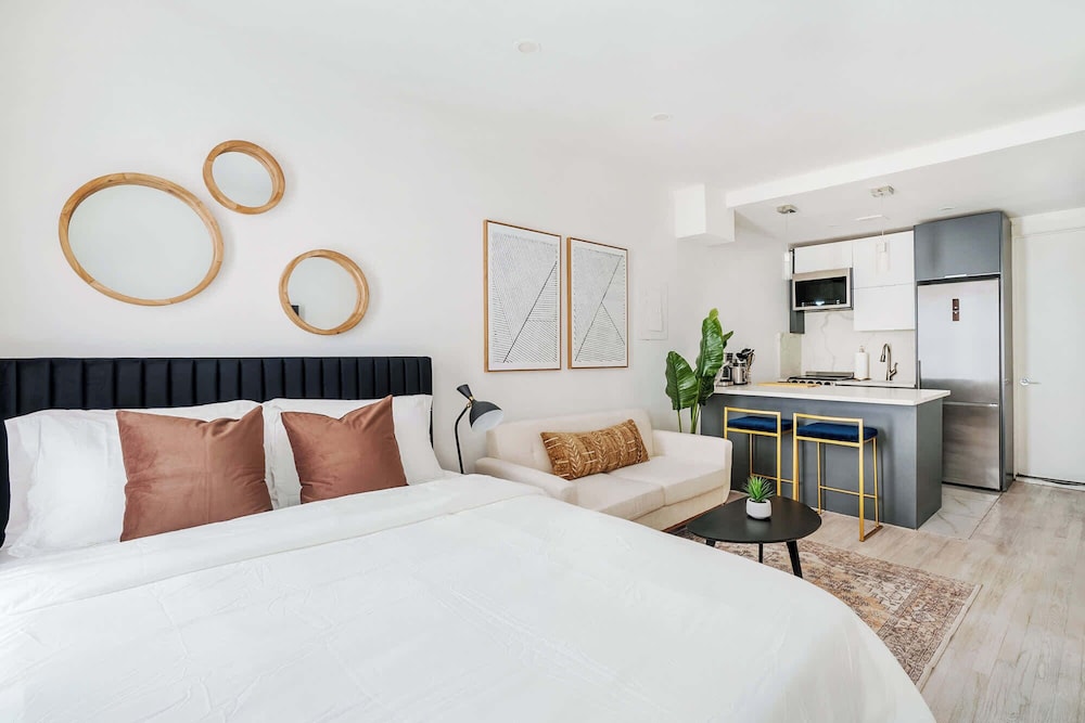 1597 New York Apt