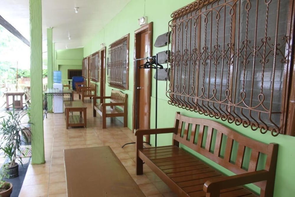 Coron Village Lodge