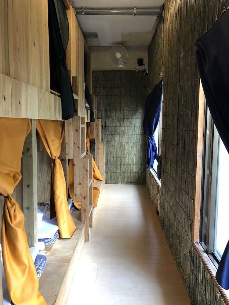 Guest House Asibina - Hostel