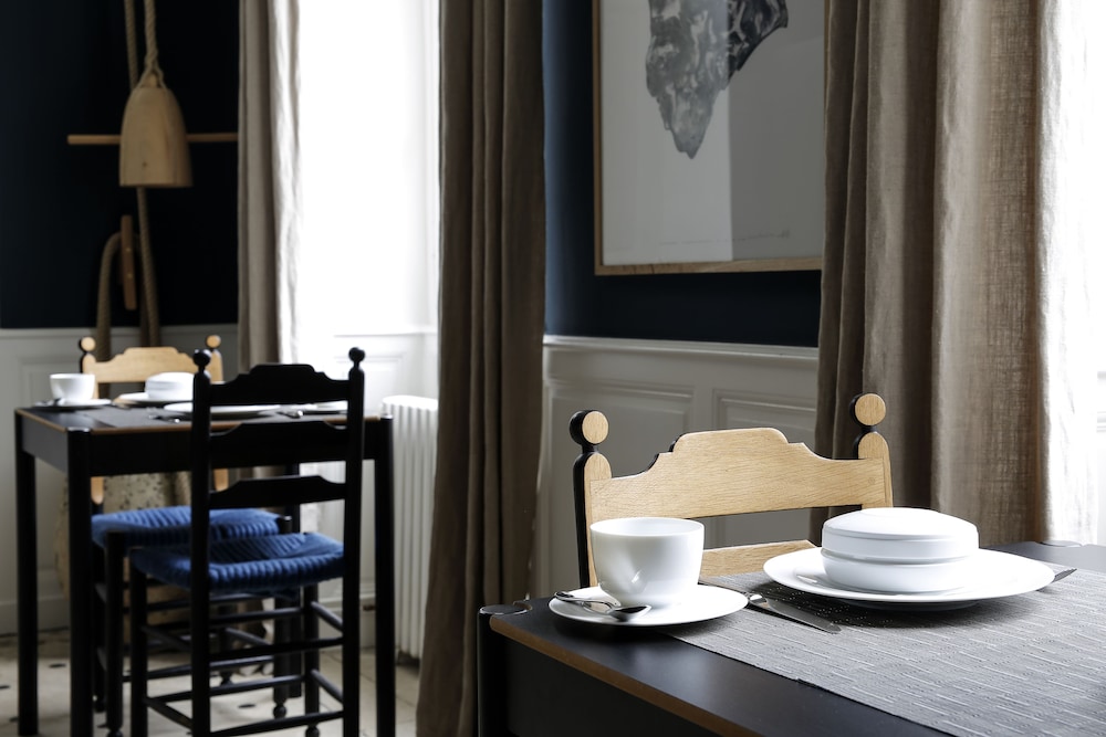 Château De La Resle - membre Design Hotels