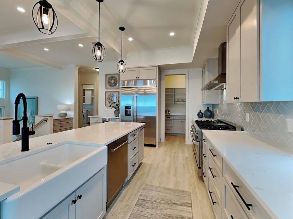 Viviana #10 by Southern Vacation Rentals