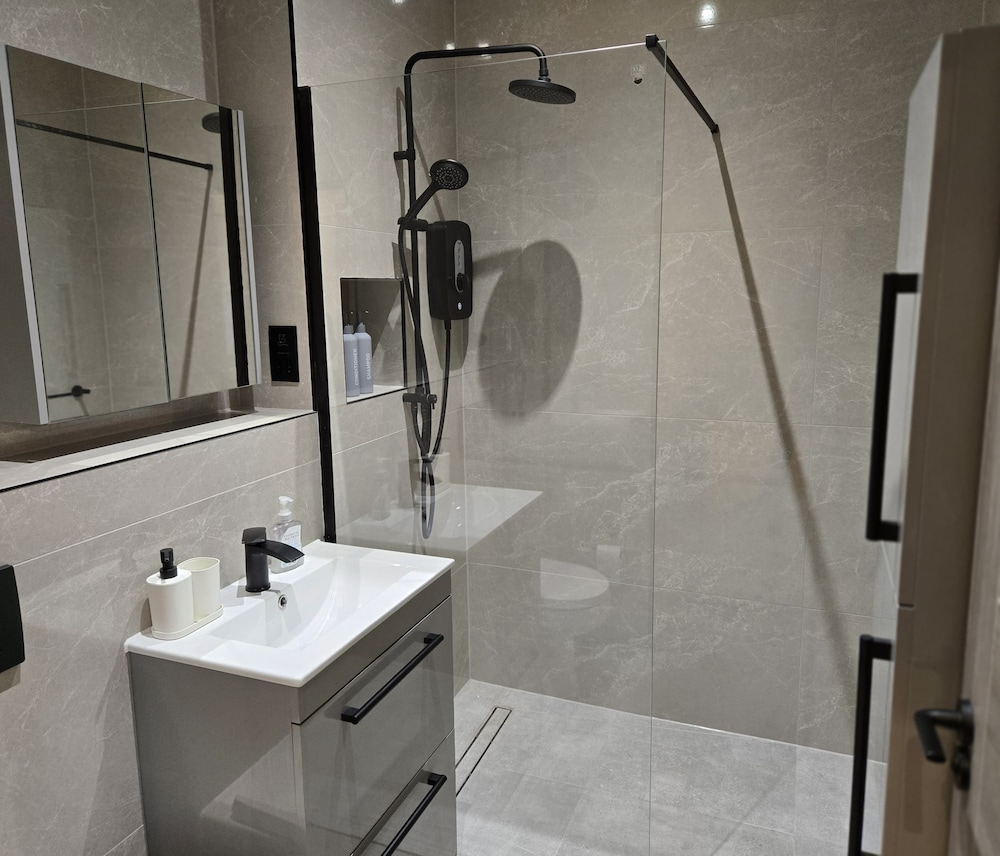 Finchley Stylish 1-Bed | Great Location