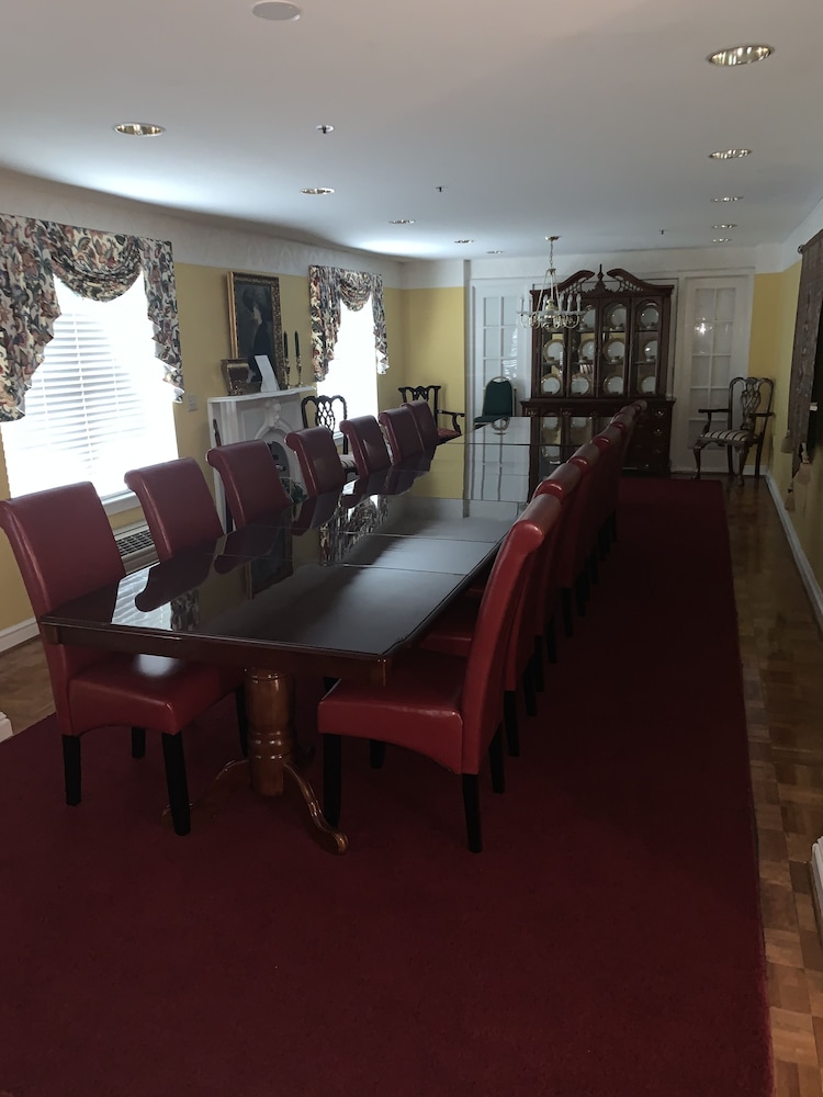 French Quarter Inn
