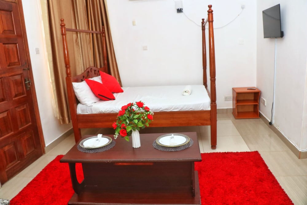 Nyali Mall Apartments by CHH view 3
