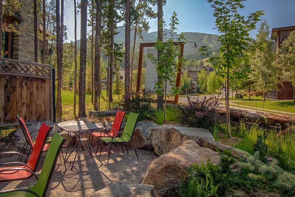 Earl Grey Lodge - Image 2