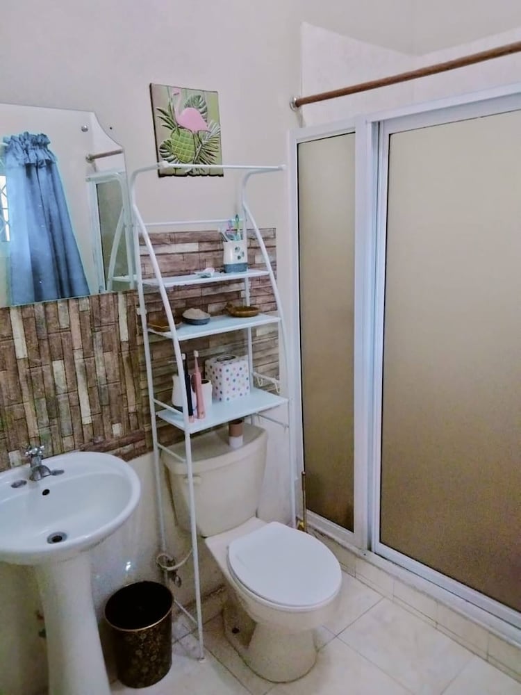 Doug Manor 2bedroom Apartment
