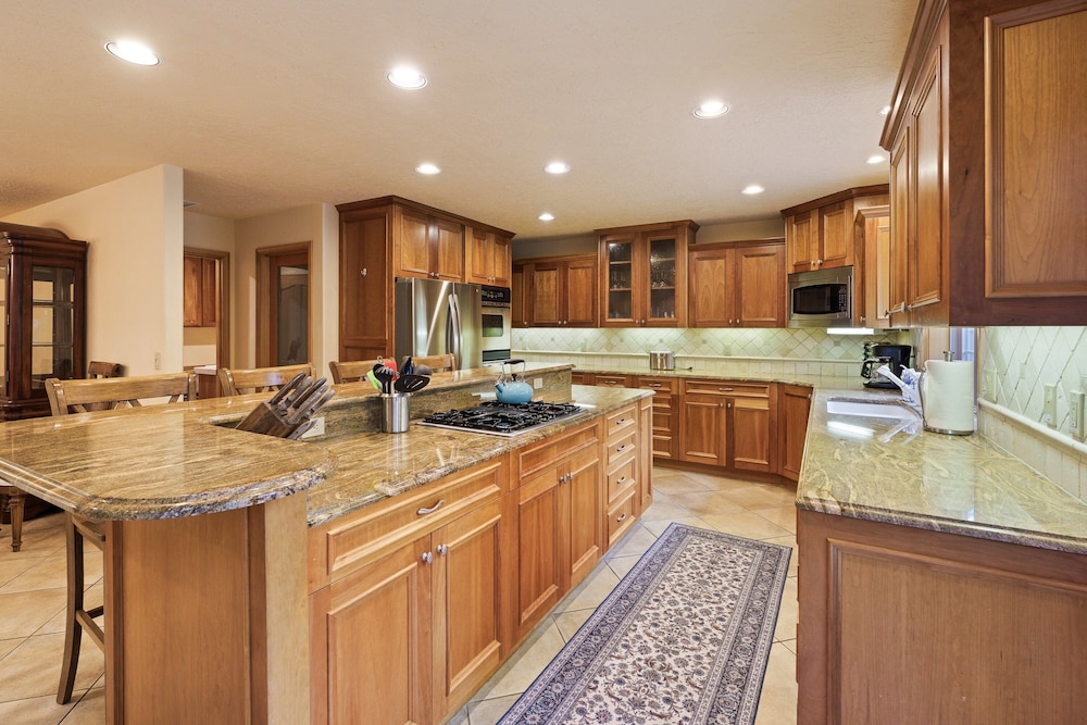 4 Tan Oak Lane 5 Bedroom Home