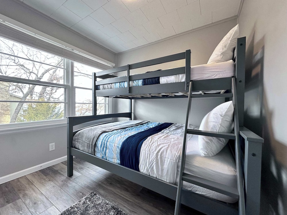 Red Deer Cabin Stay for 8!