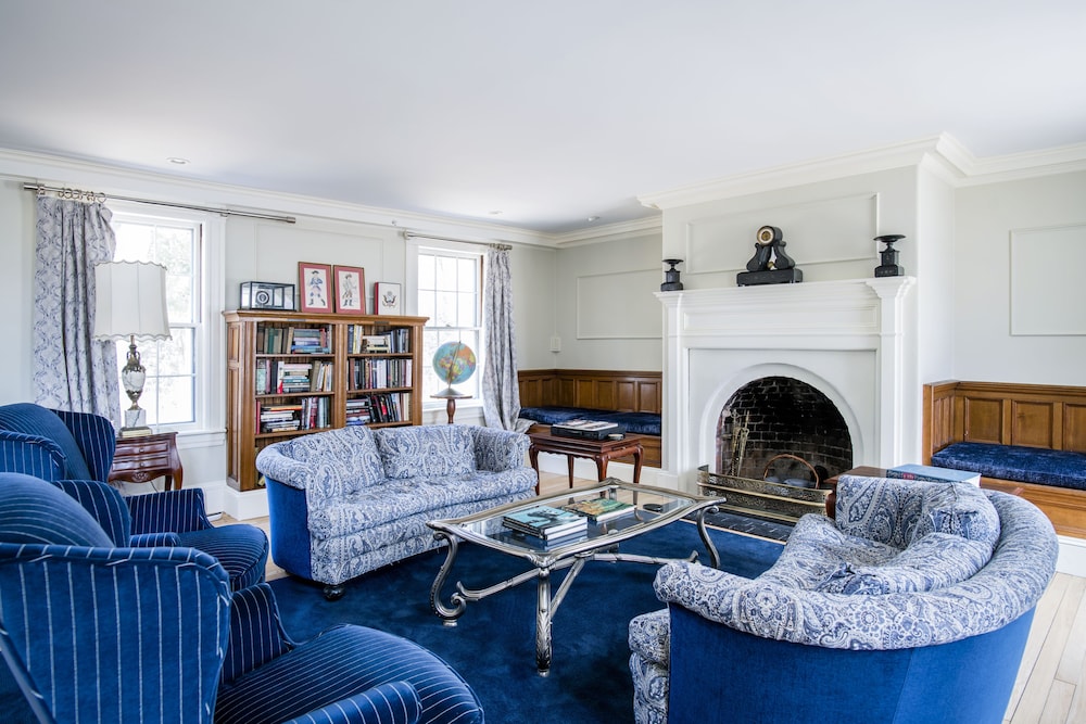 Windsor Mansion Inn