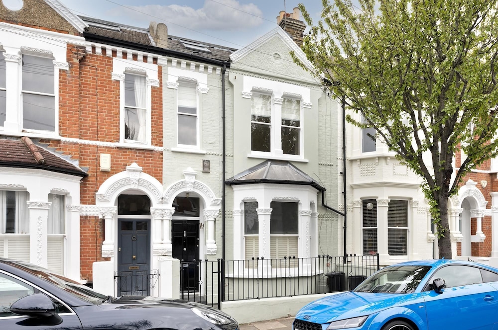 Family Home near Clapham Common