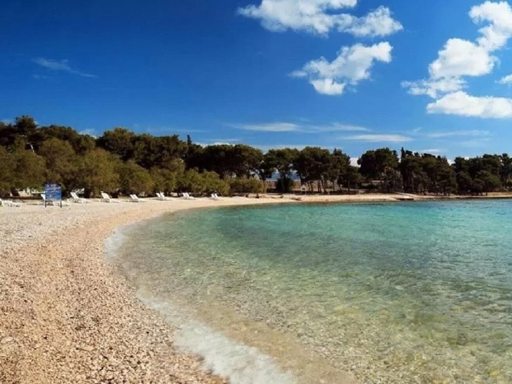 Brti - 250 m From Beach - A2 Smeđi view 2
