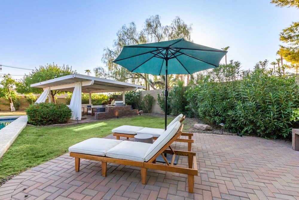 The Larkspur 2 Masters Heated Pool Gameroom