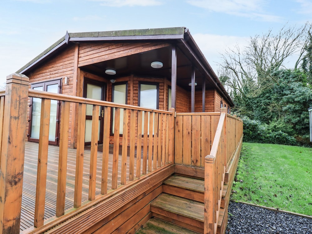 Roe Deer Lodge