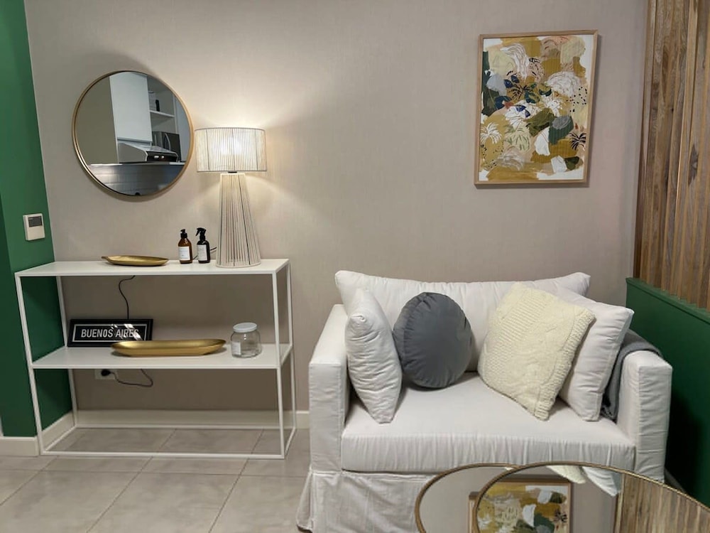 Olive Ayacucho Modern Studio in Recoleta