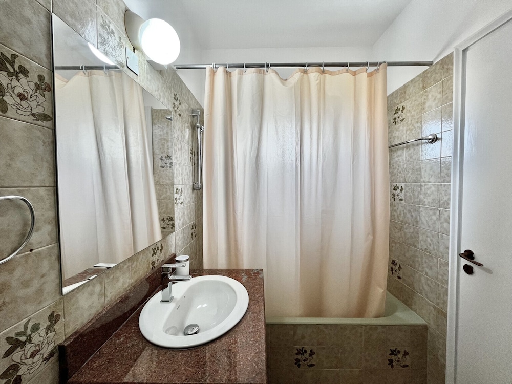 79 AN - Stay Nissi Chrysland Studio 215