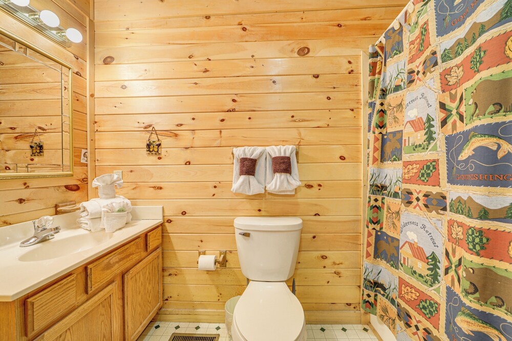 Smokies Cabin on Douglas Lake w/ Resort Pool