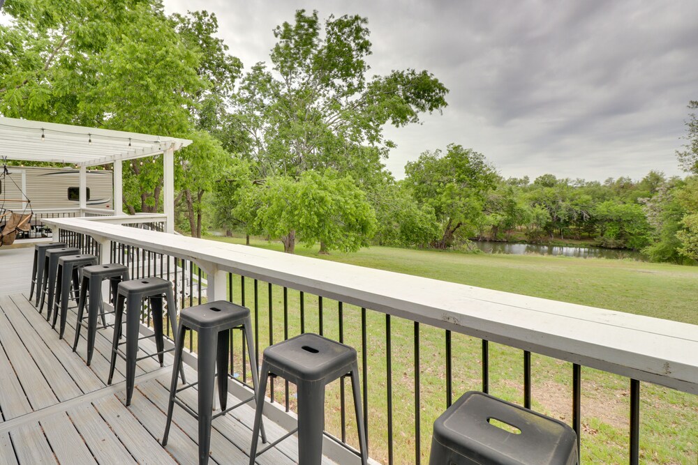Round Rock Studio ~ 22 Mi to Downtown Austin! view 2
