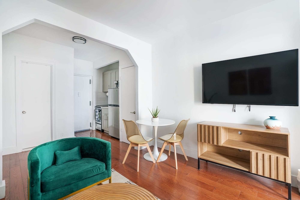 444 Midtown Apartments