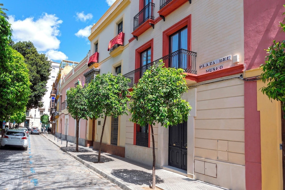 Exclusive Apartment in Seville.plaza del Museo 001