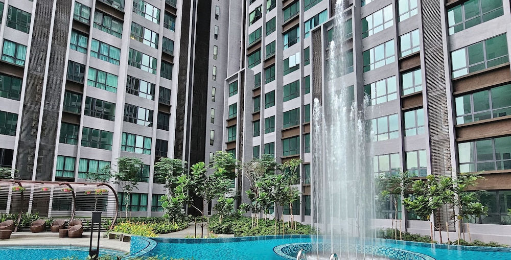Parkview Botanical Suites