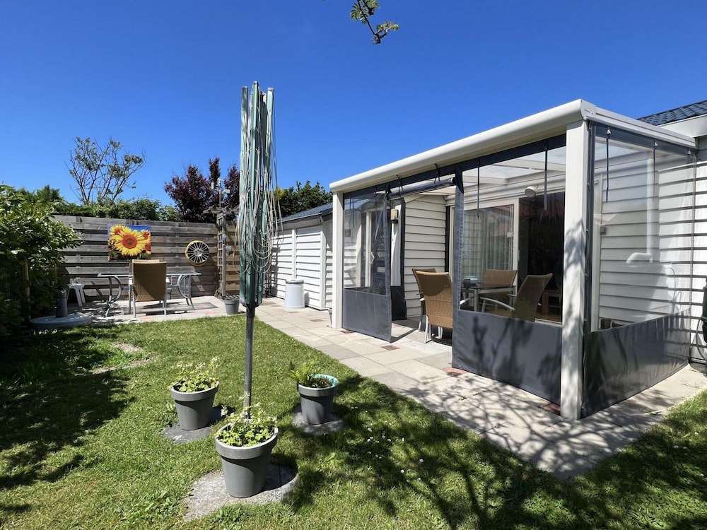 Comfortable Bungalow for 4 People