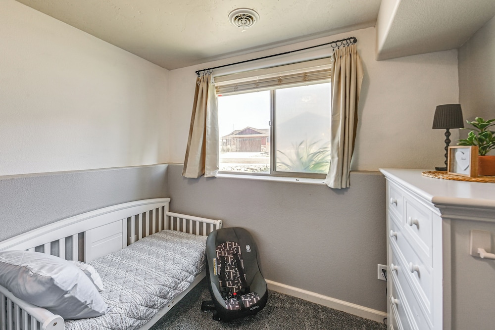 Walk to Downtown: Family-friendly Cody Home!
