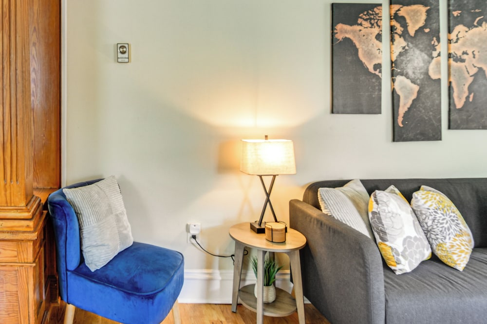 Near Nockamixon State Park: Telford Apt w/ Porch!
