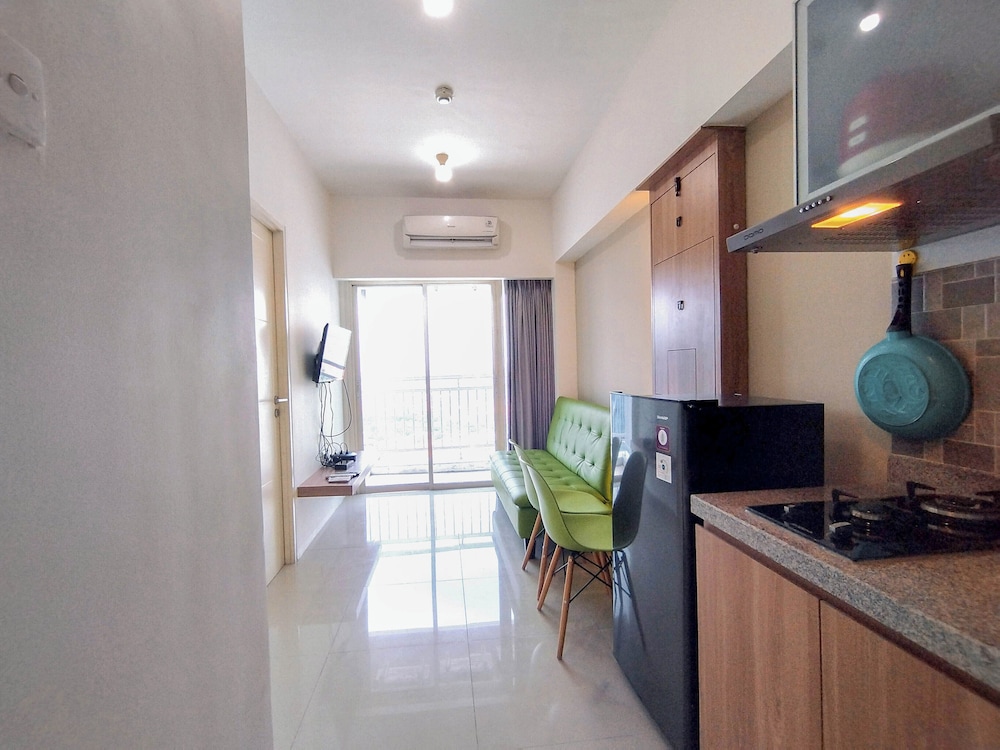Modern And Cozy 2Br At Tanglin Supermall Mansion Apartment
