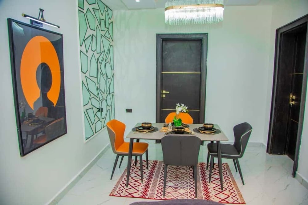 Aviv Luxury Homes