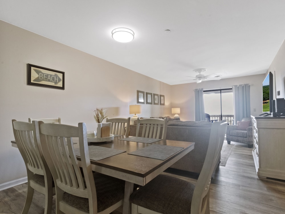 Ocean Terrace C1 2 Bedroom Condo by Redawning view 3