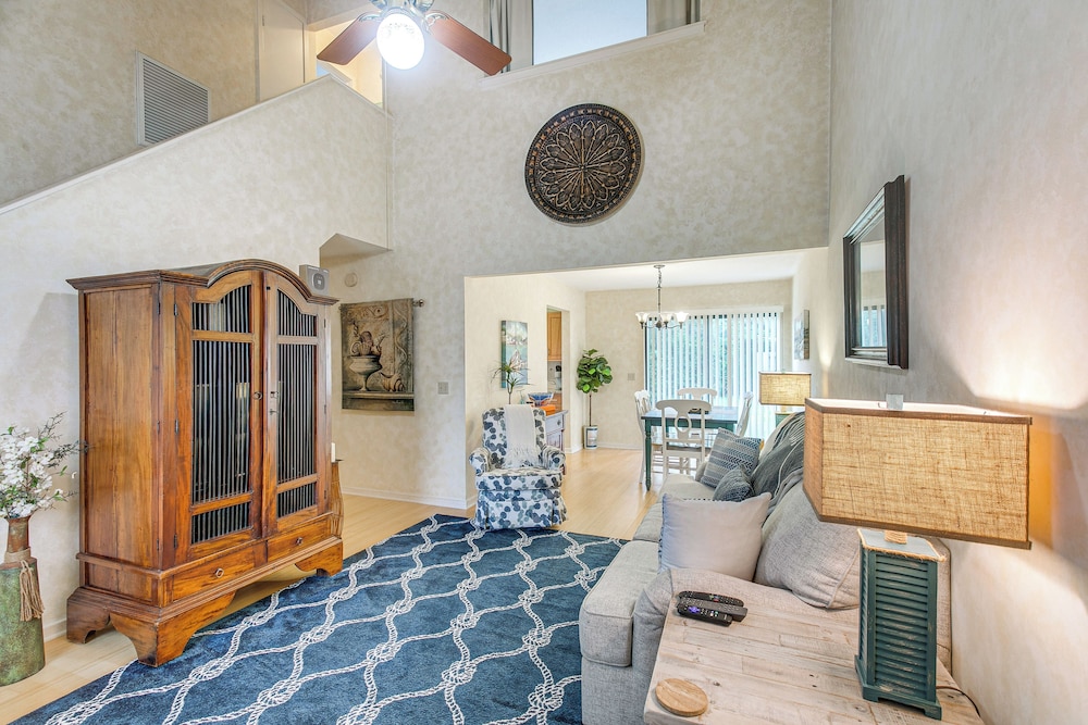 St Simons Island Vacations - Convenient St Simons Island Home - 3 Mi to Beach! - Property Image 1