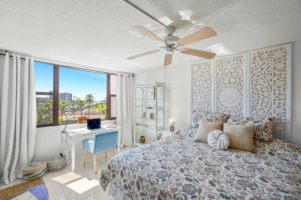 Harbor Towers Ocean View Escape