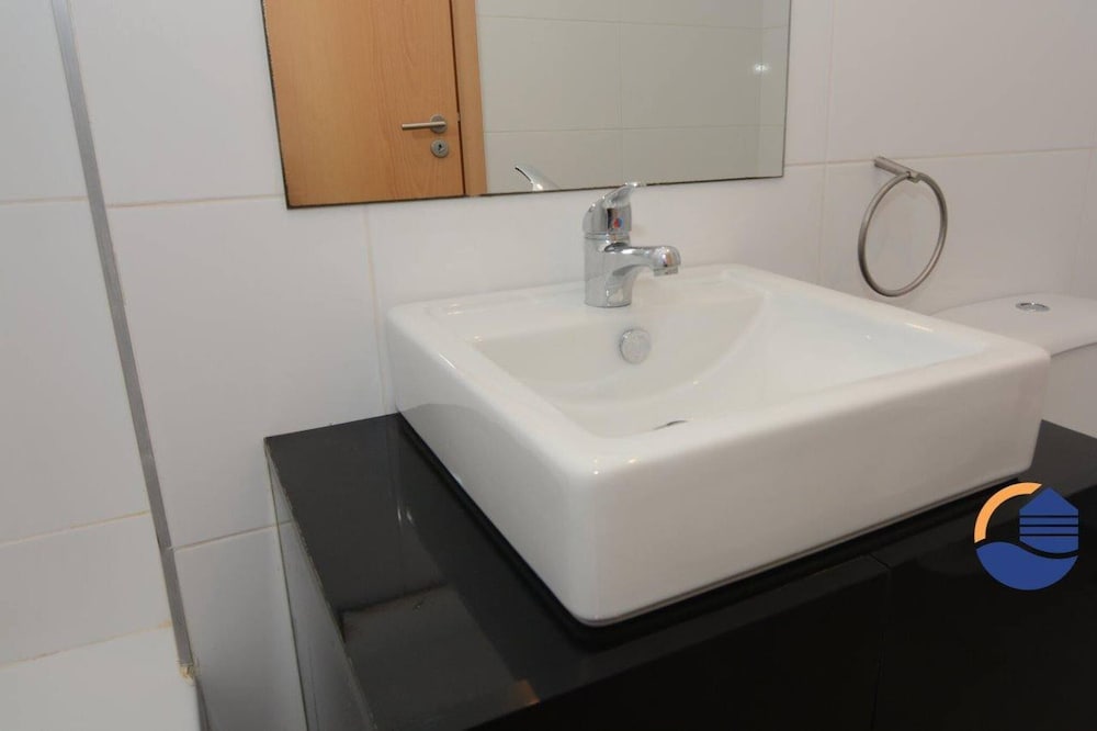 14 in Portim o With 1 Bedrooms and 1 Bathrooms