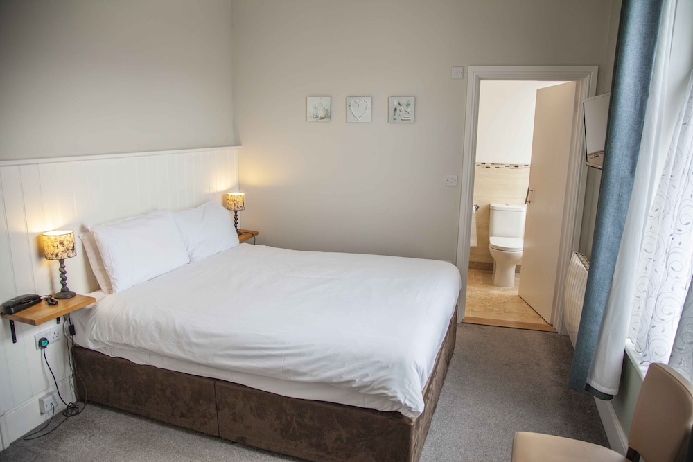 Ryde Vacations - Royal Esplanade Hotel - Property Image 4