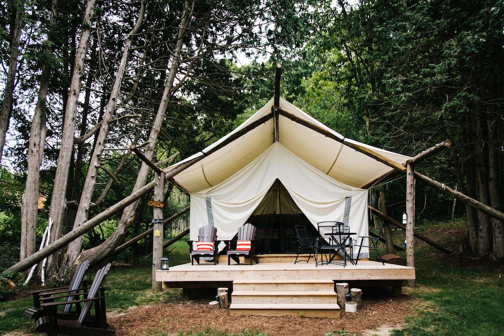 Whispering Springs Wilderness Retreat