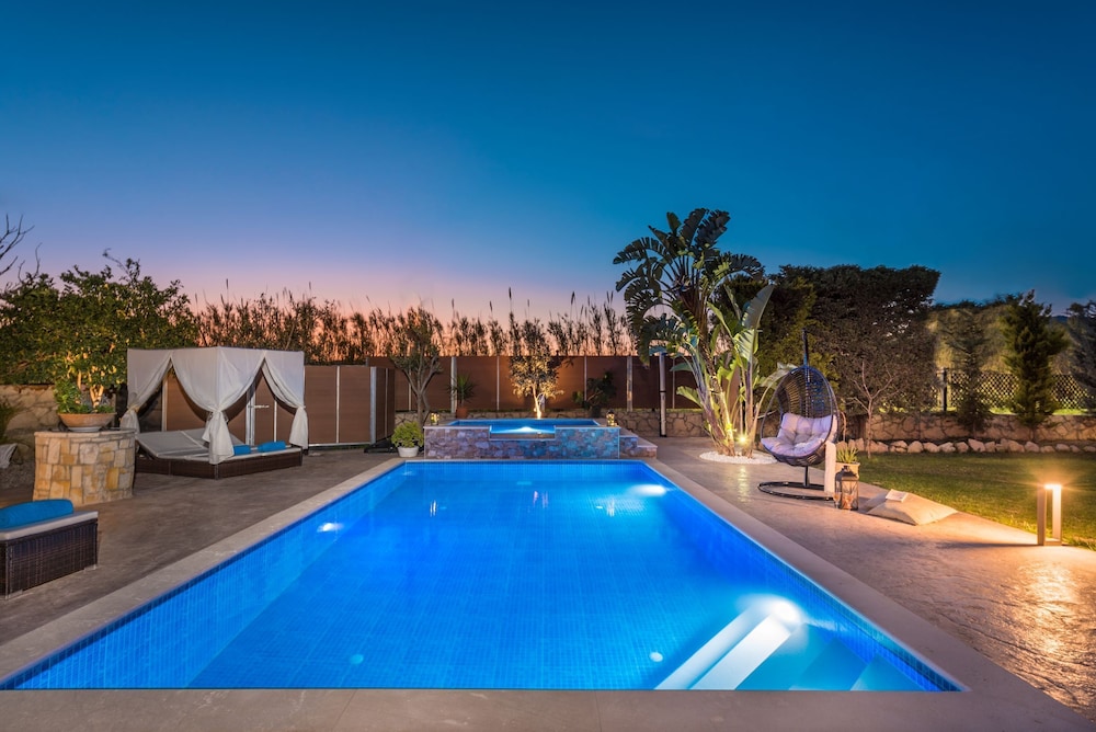 Villa Garden Star
