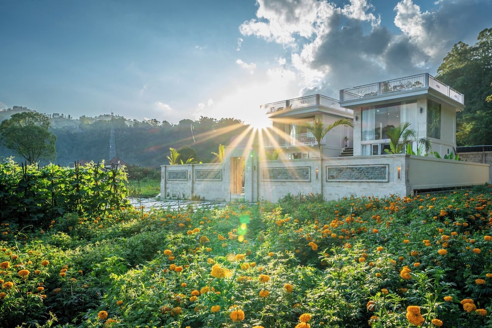 Hayana Villa