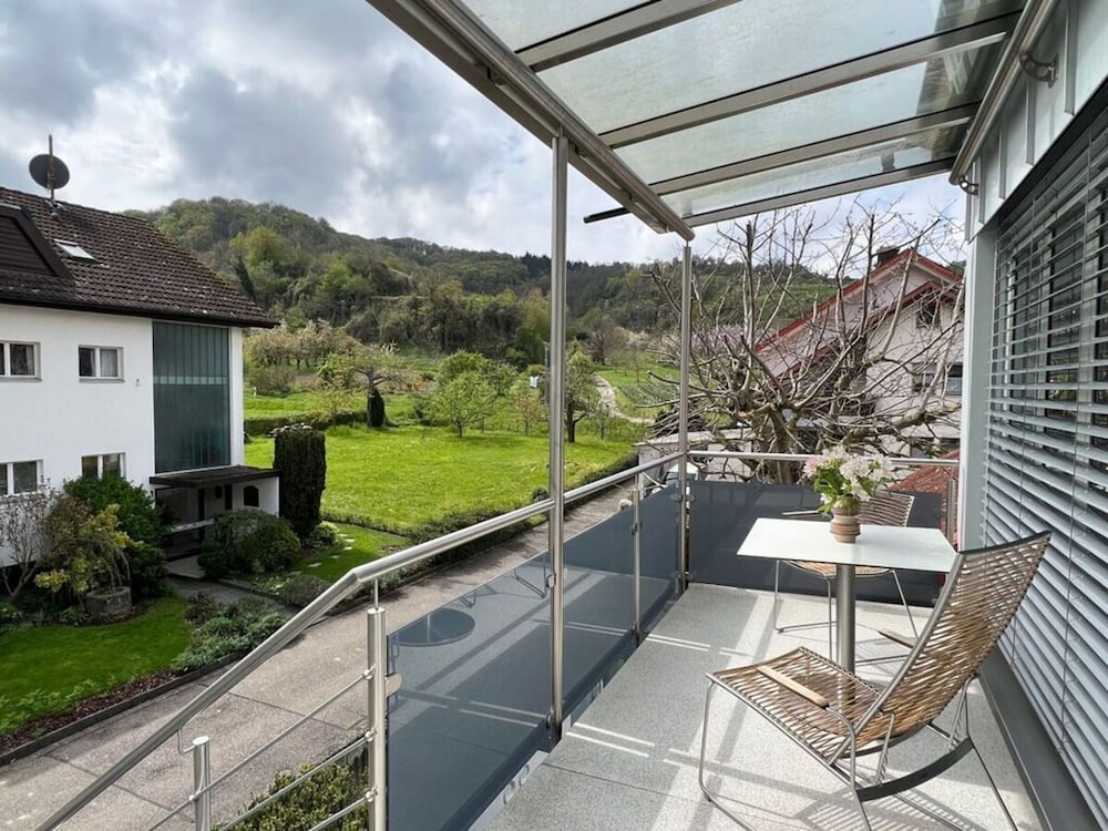 Savoir Vivre Modern Retreat