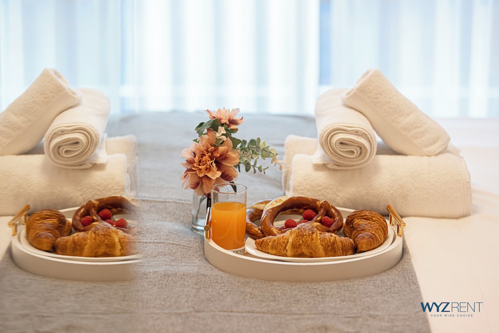 1BR Vida Dubai Mall Direct Mall Access