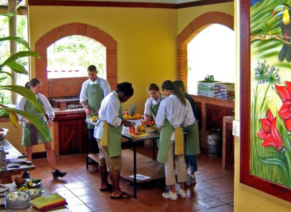 Guayabo Lodge
