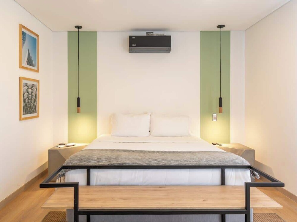 Fancy 3brw/ Balcony in Laureles Medellín