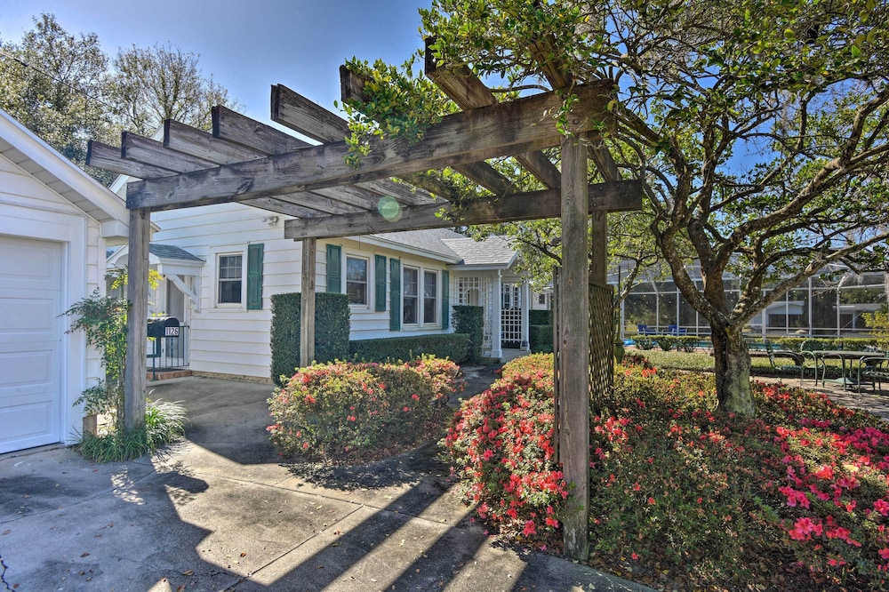 Cottage w/ Private Pool - Walk to Lake Wales! view 2
