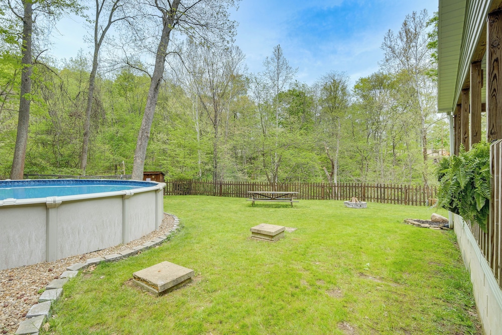 Walk to River: Loudonville Retreat w/ Hot Tub!