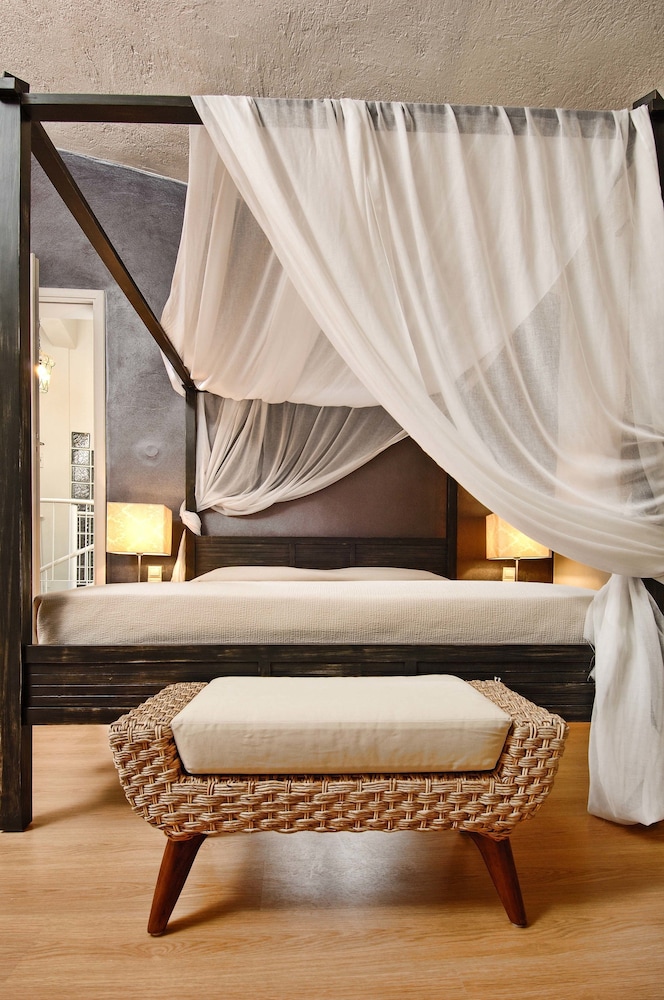 Paradise Island Villas photo 2