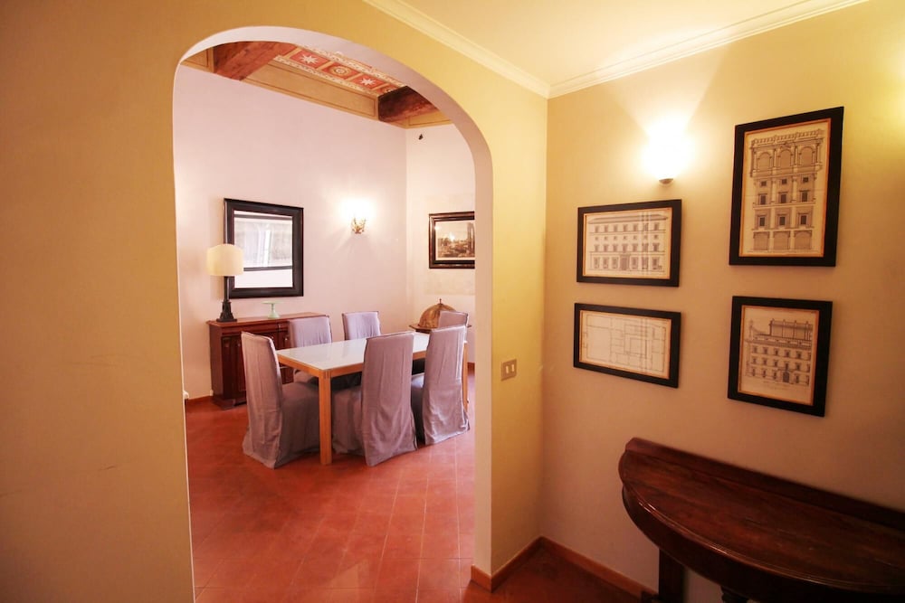 Via Giulia Wonderful Apartment