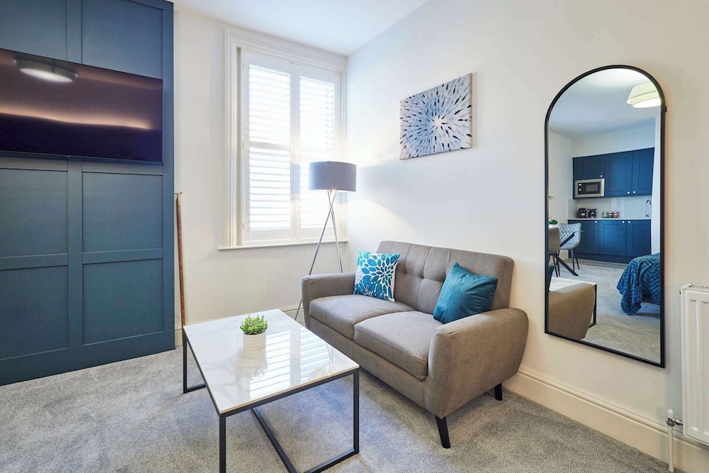 Host Stay The Langley Hotel Apartment 6