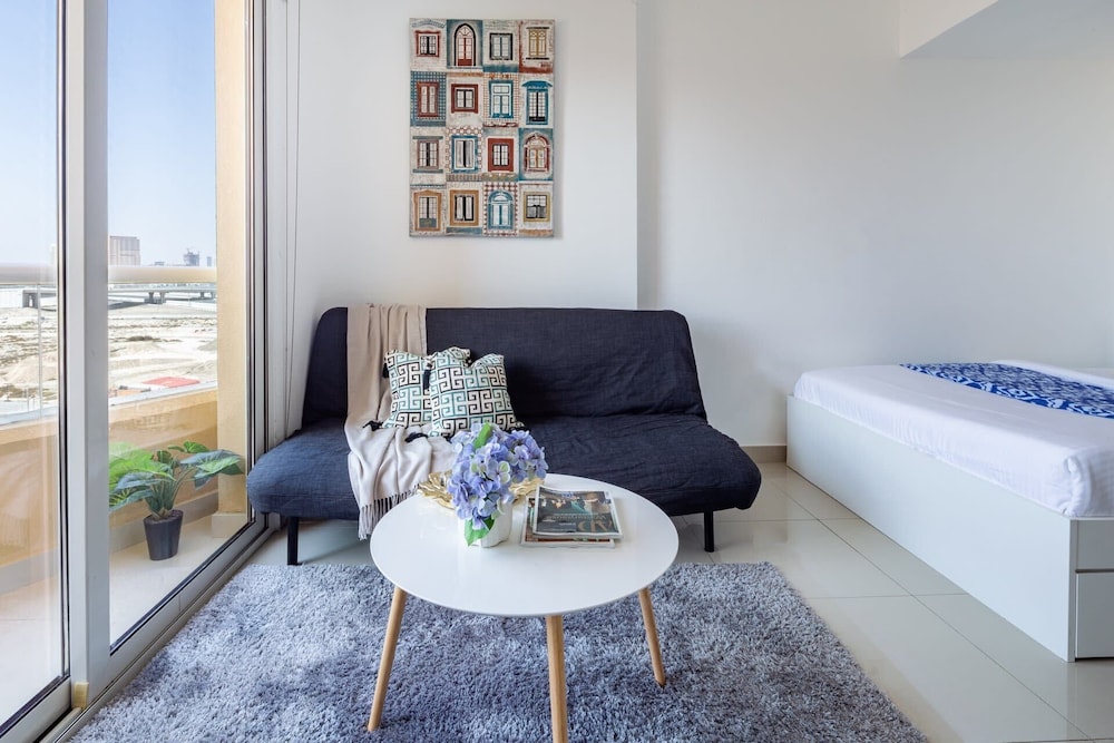 Stylish and Comfy Studio in Lakeside Impz!