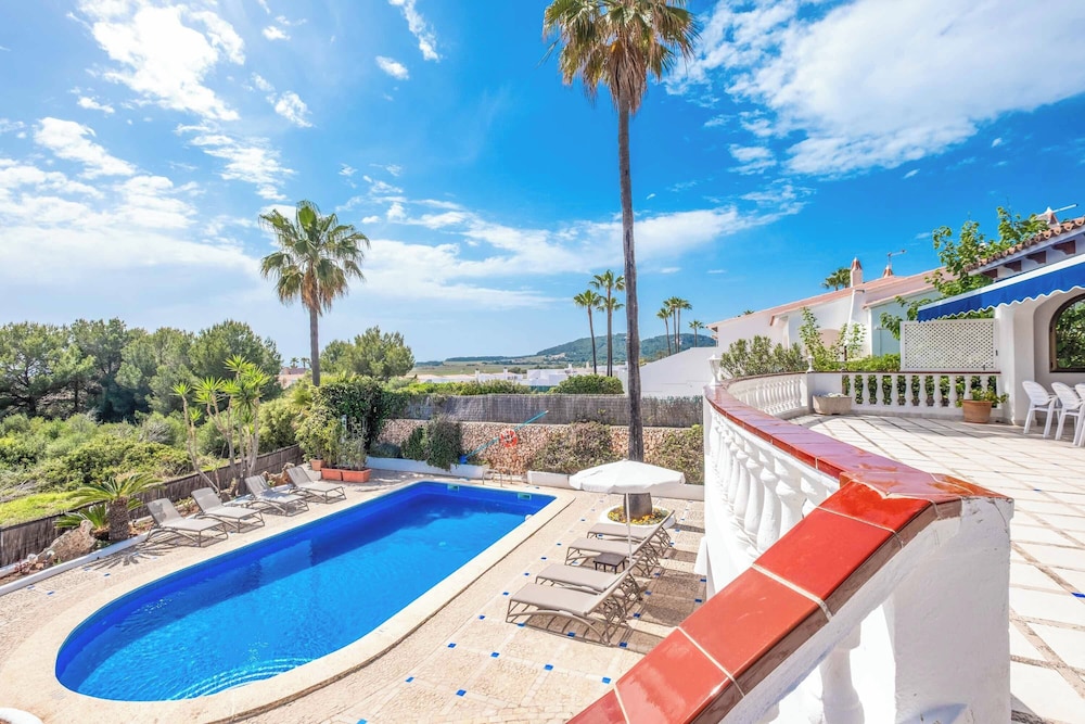 Villa Delfin